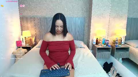 Jimena Salazar online show from June 2026 07:11:01 PM
