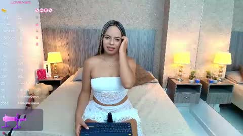 Jimena Salazar online show from July 2026 07:16:01 PM