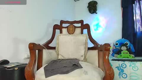 Jimm  Independent Model  online show from October 2025 12:23:02 PM