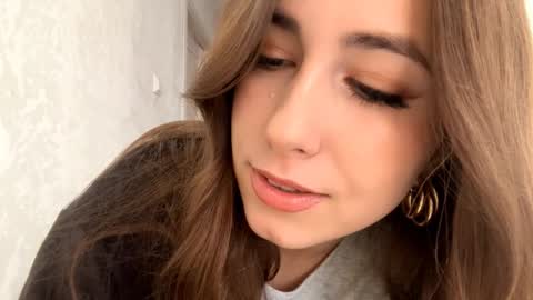 Kate online show from December 2025 01:29:02 PM