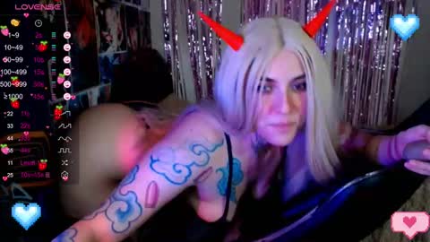 Snapshot of jinx_25 chatting on February 2025 06:40:01 AM Jinx online show from February 2025 06:40:01 AM