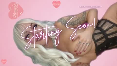 Snapshot of jinxy_loves chatting on November 2025 07:24:02 PM jinxy loves online show from November 2025 07:24:02 PM