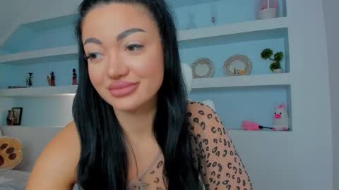 Juliee online show from September 2025 07:02:01 AM