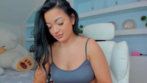 Juliee online show from October 2025 08:03:01 AM