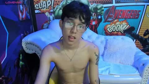 Snapshot of jisus_cat chatting on January 2025 07:28:02 PM Jisus online show from January 2025 07:28:02 PM