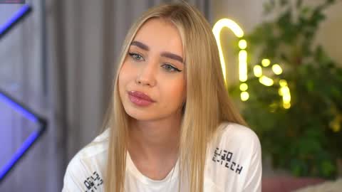 Jenny online show from April 2026 08:22:02 AM