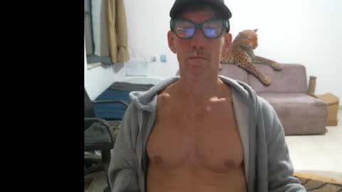 jlmbud online show from February 2026 09:54:02 PM