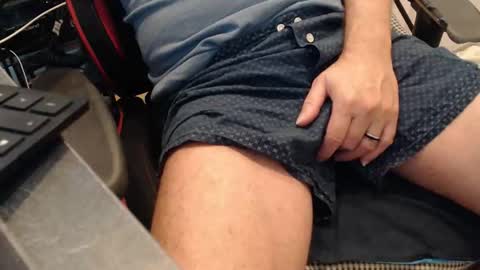 jlouis759 online show from October 2025 10:49:02 AM