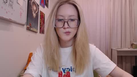 Snapshot of joan_kiss chatting on February 2026 01:22:01 PM joan_kiss online show from February 2026 01:22:01 PM