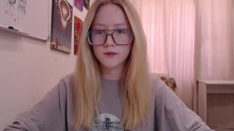 Snapshot of joan_kiss chatting on March 2026 02:00:01 PM joan_kiss online show from March 2026 02:00:01 PM