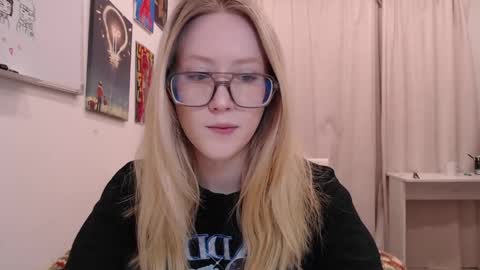 Snapshot of joan_kiss chatting on March 2026 05:58:02 PM joan_kiss online show from March 2026 05:58:02 PM