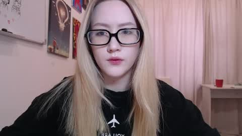 Snapshot of joan_kiss chatting on April 2026 07:31:01 AM joan_kiss online show from April 2026 07:31:01 AM