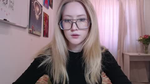Snapshot of joan_kiss chatting on April 2026 08:19:02 AM joan_kiss online show from April 2026 08:19:02 AM