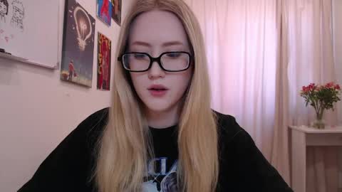 Snapshot of joan_kiss chatting on April 2026 09:01:01 AM joan_kiss online show from April 2026 09:01:01 AM