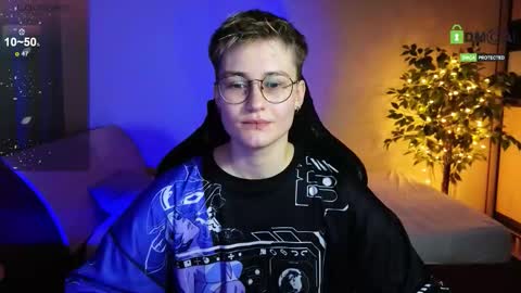 Snapshot of joan_night chatting on December 2025 07:11:01 PM J online show from December 2025 07:11:01 PM