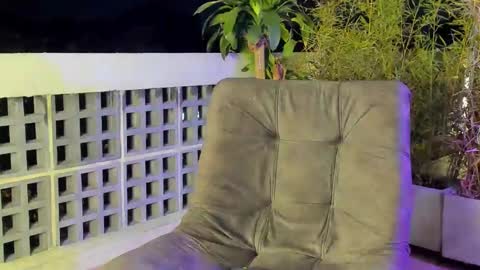 Snapshot of joan_saenz chatting on December 2024 05:37:01 AM JOAN SAENZ online show from December 2024 05:37:01 AM