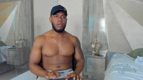 Snapshot of joan_saenz chatting on January 2025 10:55:02 AM JOAN SAENZ online show from January 2025 10:55:02 AM