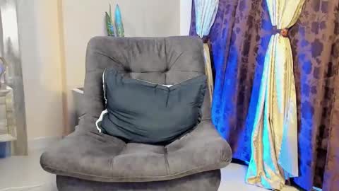 Snapshot of joan_saenz chatting on February 2025 01:13:02 AM JOAN SAENZ online show from February 2025 01:13:02 AM