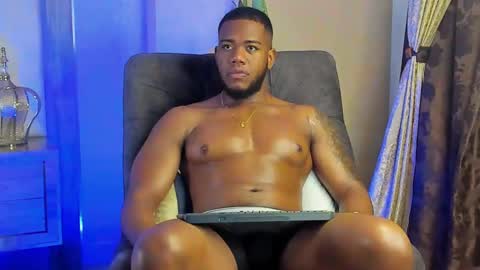 Snapshot of joan_saenz chatting on March 2025 11:39:01 PM JOAN SAENZ online show from March 2025 11:39:01 PM