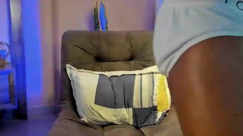 Snapshot of joan_saenz chatting on March 2025 05:13:01 AM JOAN SAENZ online show from March 2025 05:13:01 AM