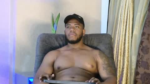 Snapshot of joan_saenz chatting on September 2025 10:11:01 PM JOAN SAENZ online show from September 2025 10:11:01 PM