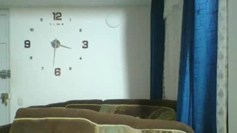 JOAN SAENZ online show from December 2025 08:32:02 AM