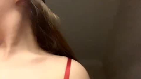 Adel online show from October 2025 08:43:02 PM