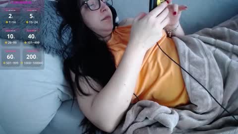 Snapshot of joanna_cw chatting on November 2025 10:25:02 AM Jo online show from November 2025 10:25:02 AM