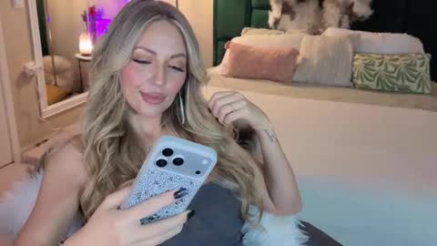 Snapshot of joannee chatting on February 2026 08:02:01 AM Joanne online show from February 2026 08:02:01 AM