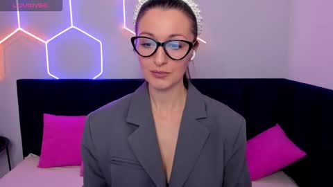 Snapshot of joannelson chatting on December 2025 01:45:01 AM Joan online show from December 2025 01:45:01 AM