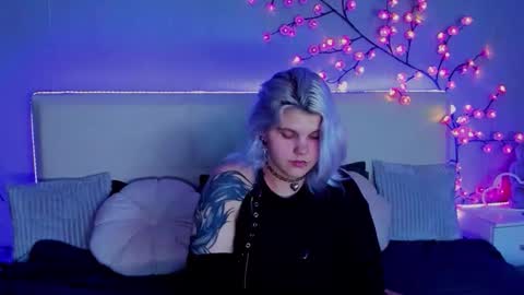 Snapshot of joannlowes chatting on September 2025 08:23:01 PM Joann online show from September 2025 08:23:01 PM