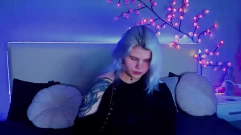 Snapshot of joannlowes chatting on September 2025 08:36:01 PM Joann online show from September 2025 08:36:01 PM