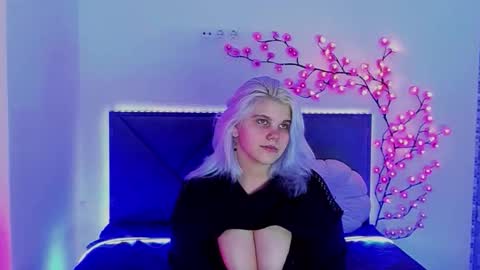 Snapshot of joannlowes chatting on February 2026 09:42:01 PM Joann online show from February 2026 09:42:01 PM