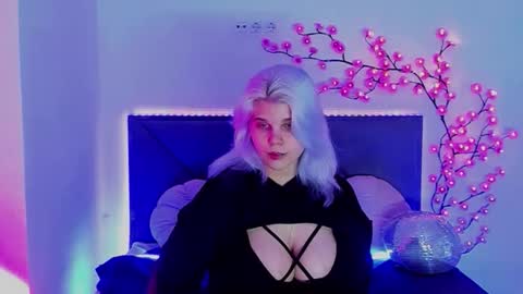 Snapshot of joannlowes chatting on March 2026 08:35:02 PM Joann online show from March 2026 08:35:02 PM