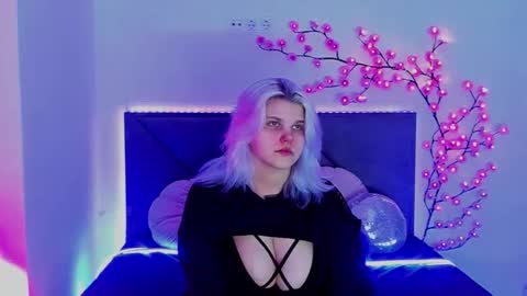 Snapshot of joannlowes chatting on April 2026 07:25:01 PM Joann online show from April 2026 07:25:01 PM