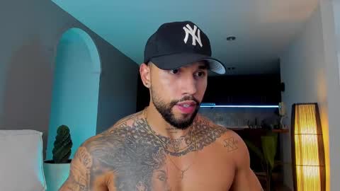 Snapshot of joe_esthetic chatting on February 2025 02:39:02 AM joe_esthetic online show from February 2025 02:39:02 AM