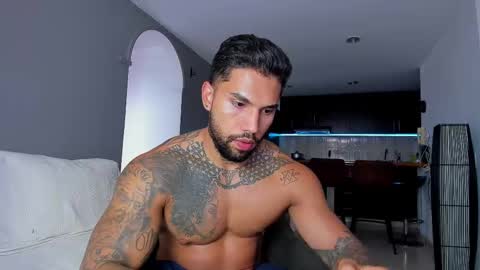 Snapshot of joe_esthetic chatting on September 2025 08:00:02 PM joe_esthetic online show from September 2025 08:00:02 PM