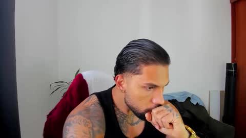 Snapshot of joe_esthetic chatting on October 2025 12:27:01 PM joe_esthetic online show from October 2025 12:27:01 PM