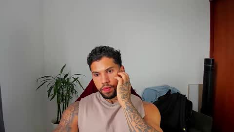 Snapshot of joe_esthetic chatting on October 2025 07:27:01 PM joe_esthetic online show from October 2025 07:27:01 PM