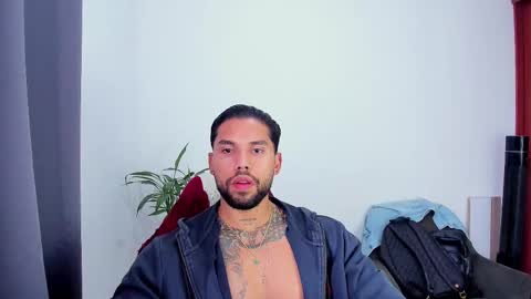 Snapshot of joe_esthetic chatting on October 2025 12:49:02 PM joe_esthetic online show from October 2025 12:49:02 PM