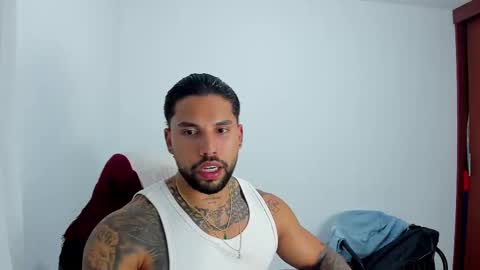 joe_esthetic online show from November 2025 03:12:02 AM