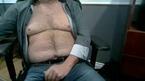 Snapshot of joebloe02 chatting on October 2025 05:09:01 PM joebloe02 online show from October 2025 05:09:01 PM