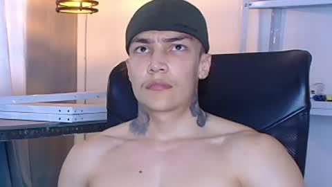 joeh_jonas online show from October 2025 09:03:02 PM