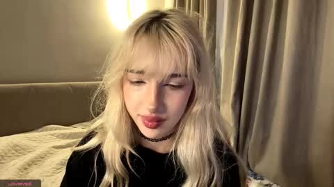 Snapshot of joellavaranda chatting on November 2025 03:33:02 PM Amaya online show from November 2025 03:33:02 PM