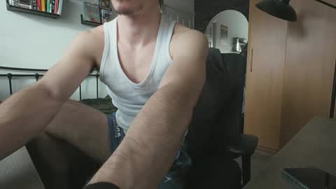 Snapshot of joeosulli2024 chatting on January 2026 01:48:01 PM JoeOsulli online show from January 2026 01:48:01 PM