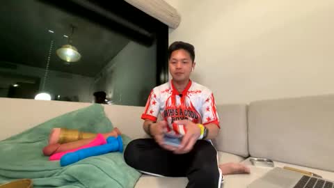 Snapshot of joeydcrz chatting on May 2026 10:44:02 AM Joey De la Cruz online show from May 2026 10:44:02 AM