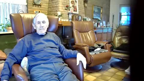 Snapshot of johan7_heet chatting on December 2024 03:00:02 PM johan7 heet online show from December 2024 03:00:02 PM