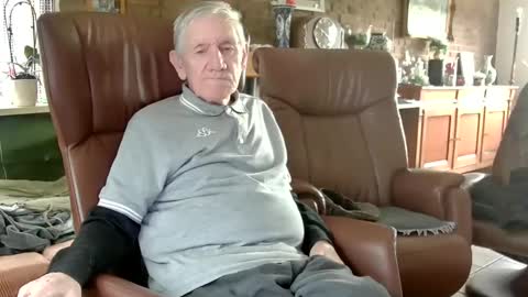 Snapshot of johan7_heet chatting on January 2025 01:30:01 PM johan7 heet online show from January 2025 01:30:01 PM