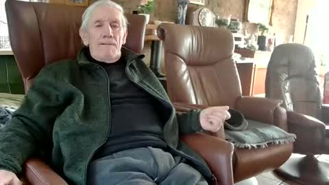 Snapshot of johan7_heet chatting on February 2025 10:42:01 AM johan7 heet online show from February 2025 10:42:01 AM