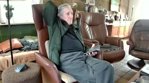 Snapshot of johan7_heet chatting on February 2025 01:18:02 PM johan7 heet online show from February 2025 01:18:02 PM